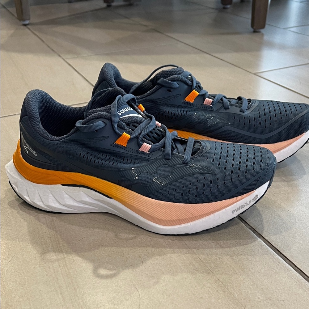 Saucony Endorphin Speed 4